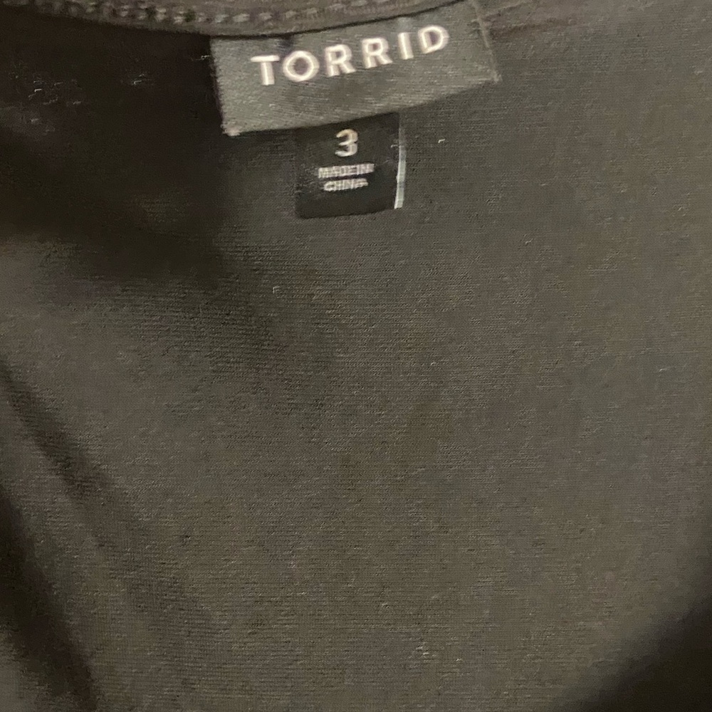 Torrid black bodysuit 3/4 sleeves stretchy 3X - Picture 5 of 6